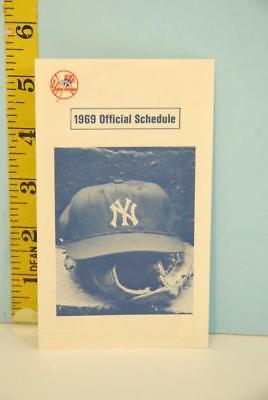 1969 New York Yankees Official Baseball Pocket Schedule Pabst Blue Ribbon