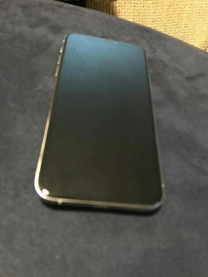 Apple iPhone XS - 64GB - AT&T - Silver - For Parts Read Description
