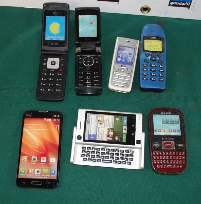 Lot of 7 Mix Dummy Prop Phones