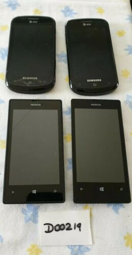 Lot of 4 Nokia 521 Samsung i917 phones for parts, repair or gold recovery