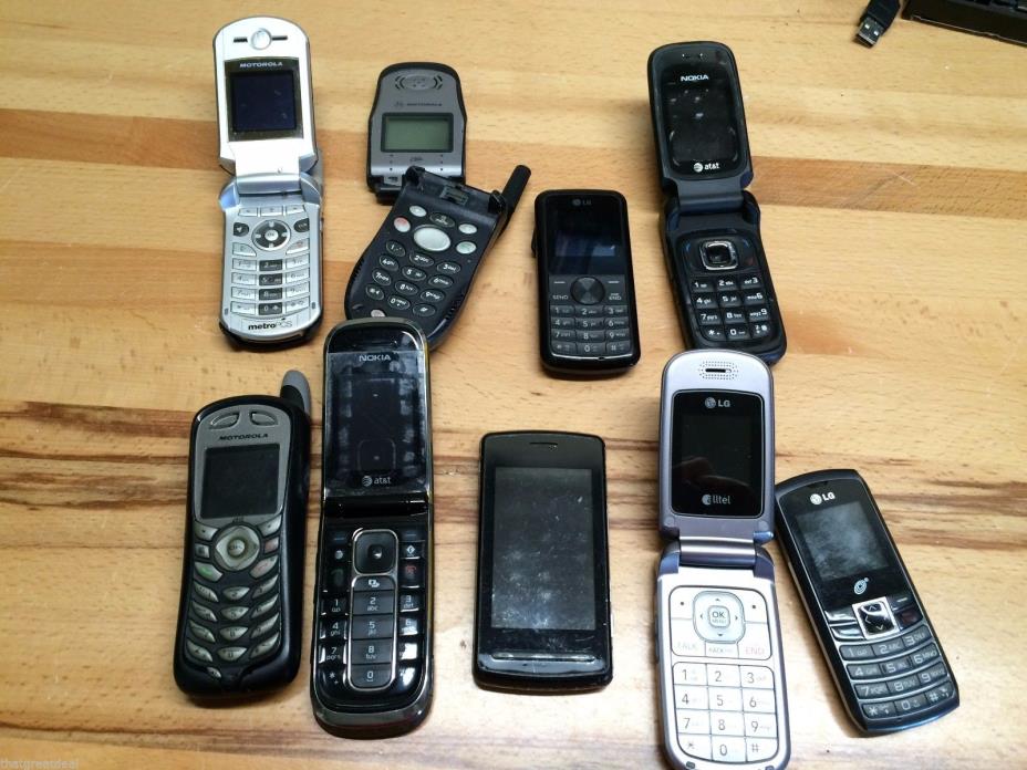 Lot of Cell Phones Motorola Netxel LG Nokia Vue Metro PCS Alltel AT&T Boost