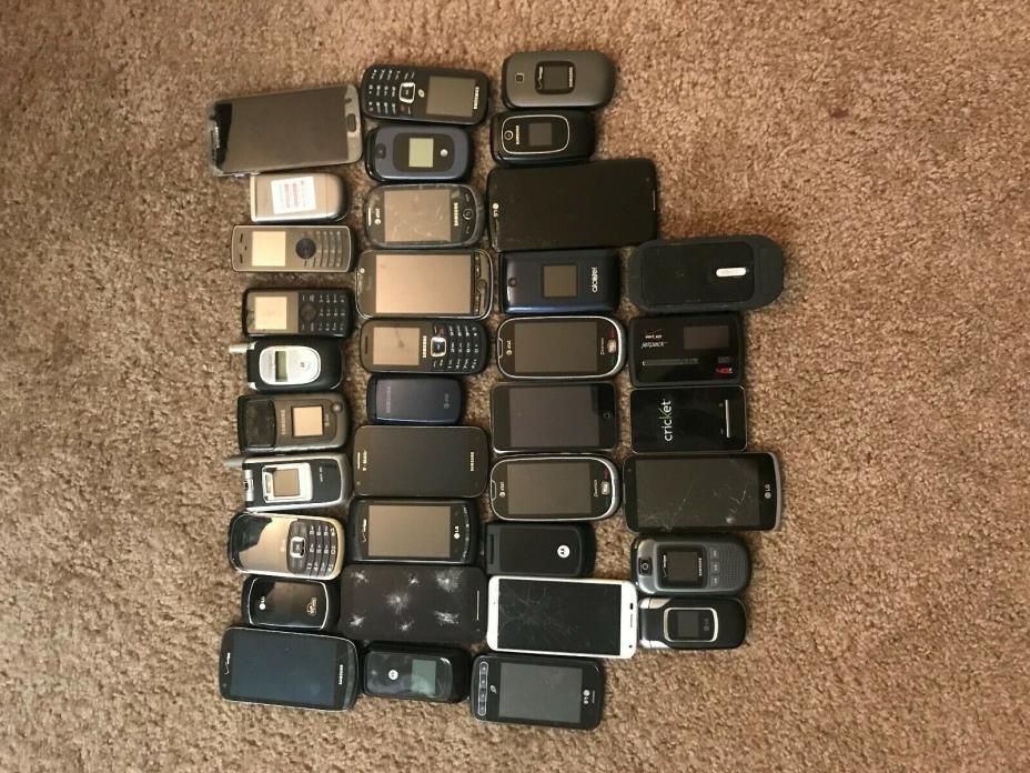 33 old cell phones for gold value!