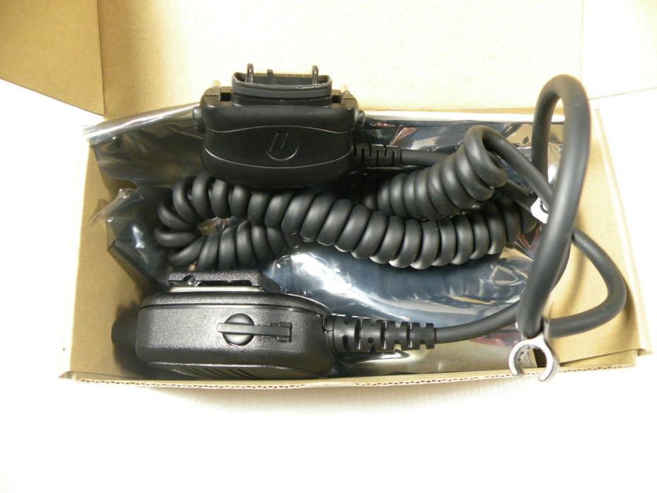 Lot of 18pcs. Motorola  Original Heavy Duty Remote Speaker Microphone NNTN5208D