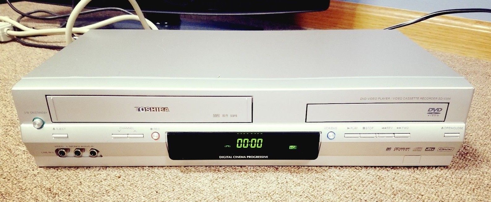 Toshiba DVR VHS Combo SD-V394