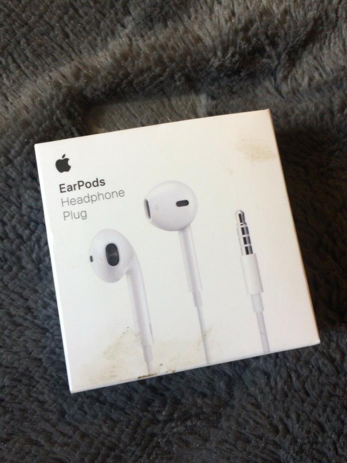 Apple Wired Headset EarPods With a 3.5mm Headphone Plug