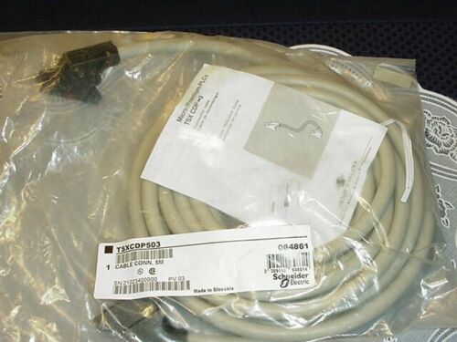 Groupe Schneider TSXCDP503 CABLE CONNECTING 5 Meter NEW!