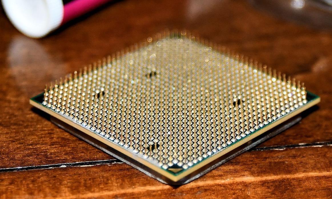 AMD FX4300 Unlocked Processor AMD FX-Series FX-4300 3.8 GHz 4 MB Cache Quad-Core