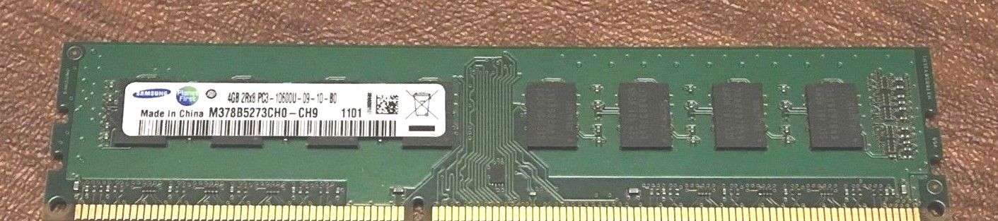 Samsung DDR3 4GB DIMM  PC3-10600U 2RX8 SDRAM Desktop Ram Memory