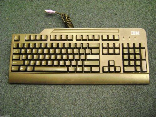 IBM Computer Desktop Keyboard 32P5100 Used