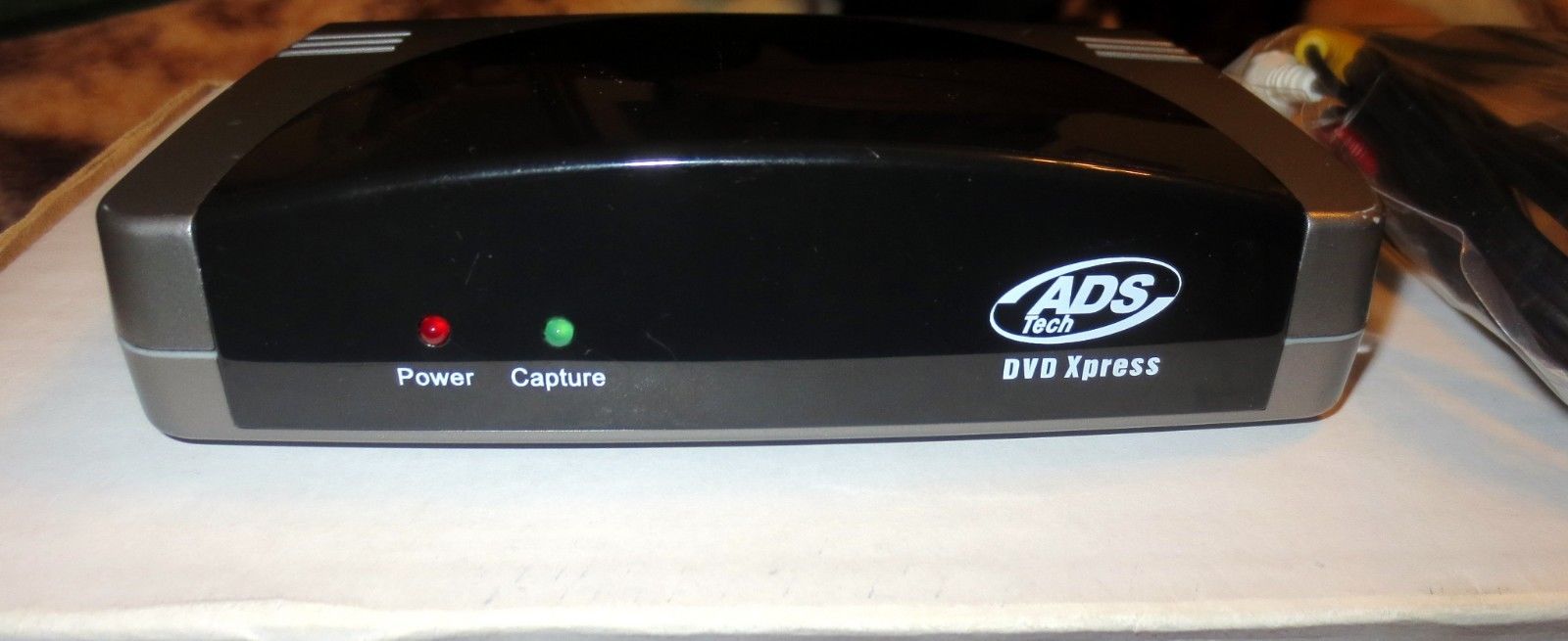 ADS Tech DVD Xpress  USBAV-701 Rev 2 Transfer Videotapes to DVD Express