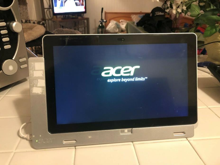 ACER Tablet W700P i5 3337U 1.80Ghz. Windows 10 Pro 4 GB Memory 110GB HD