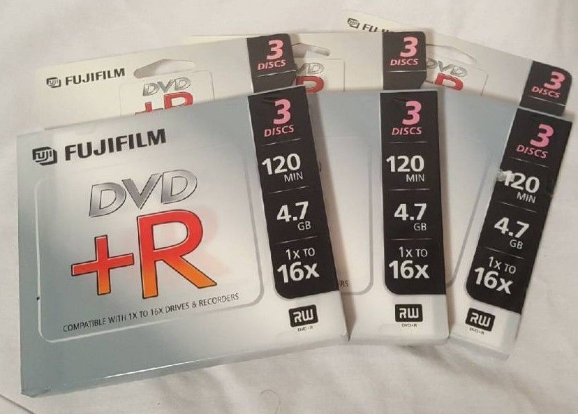 9 Discs FUJIFILM DVD +R 4.7 GB 120 min. New, Sealed 3 Packs - 3 Disks ea BUNDLE