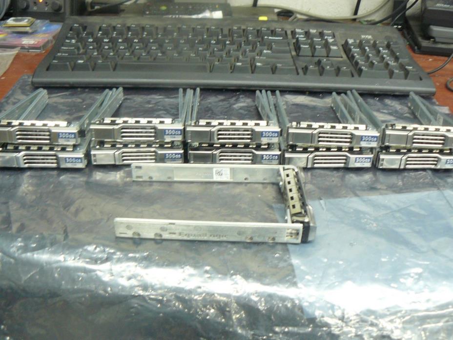 lot of 11 Dell 018KYH   EqualLogic 300GB 15K 2.5'' SFF Drive Tray Caddy PS4100