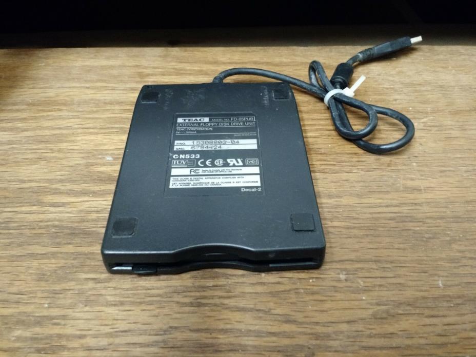 TEAC  USB Floppy Disk Drive 1.44MB works with Windows 7,8,10  FD-05PUB