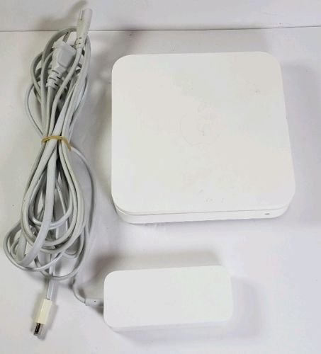 Apple A1143 AirPort Extreme Base Station 3-Port Gigabit Wireless And Router