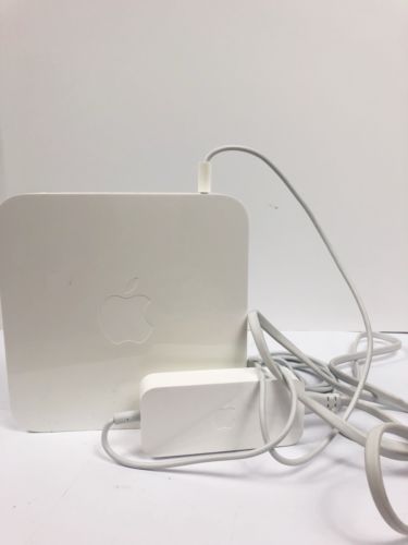 Apple AirPort Extreme Base Station A1143 Wireless Router