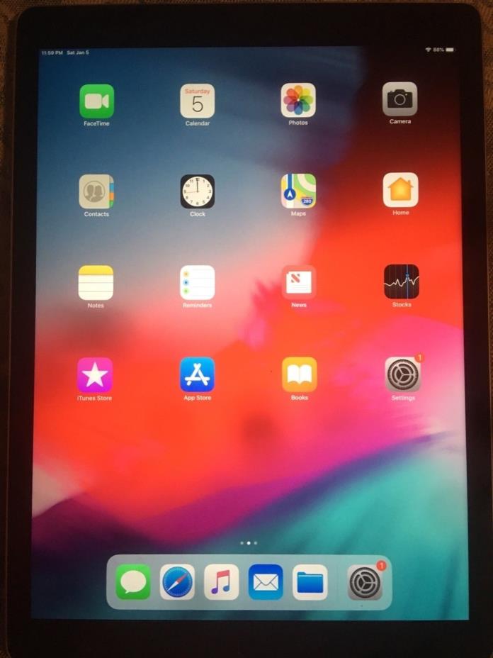 Apple iPad Pro 1st Gen. 128GB, Wi-Fi, 12.9in - Space Gray