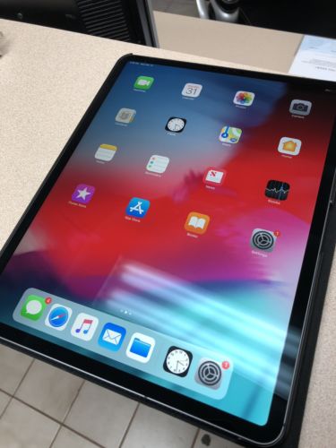 Apple iPad Pro 3rd Gen. 256GB, Wi-Fi + Cellular (Unlocked), 12.9in - Space Gray
