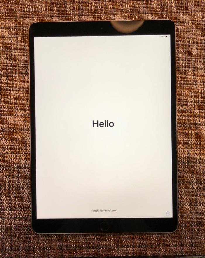 Apple iPad Pro 2nd Gen. 256GB, Wi-Fi, 10.5in - Space Gray