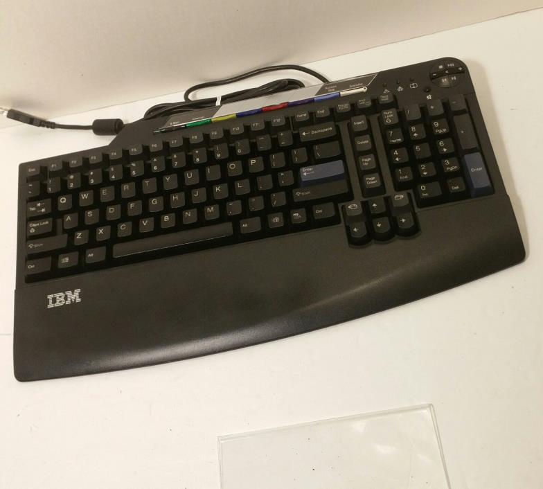 IBM Keyboard Vintage Model SK-8809 w/ Wrist Rest