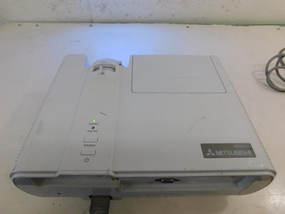 Mitsubishi XD221U DLP Projector