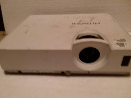 Hitachi CP-X3030WN LCD Projector XGA  3200 Lumens w/ 850 hours