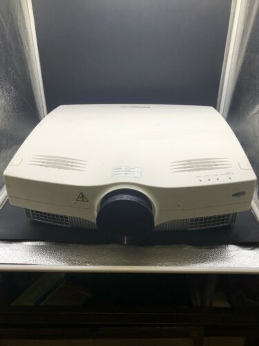 Panasonic PT-L6510UL LCD Projector