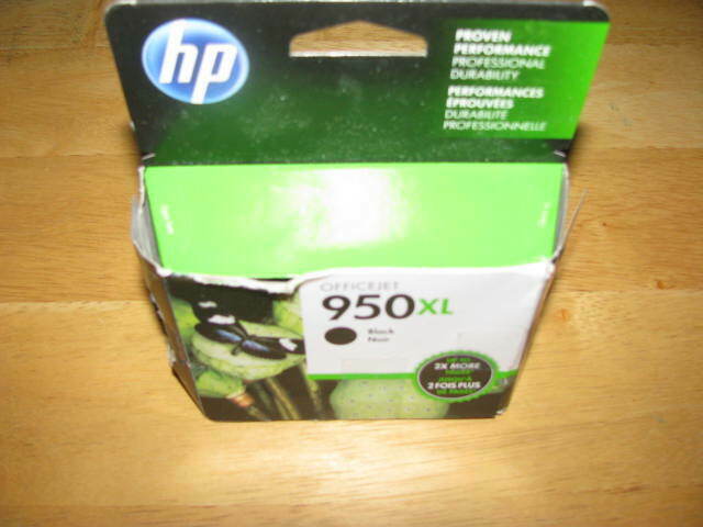 New In Box HP GENUINE 950 XL Black Ink Cartridge  (Expired AUG. 2018)