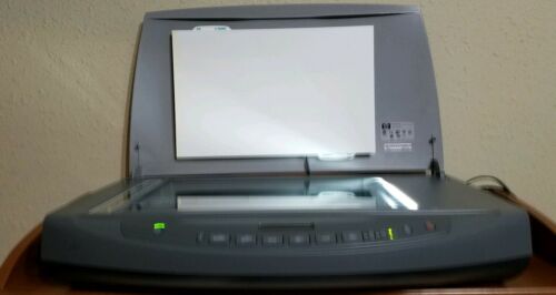 HP ScanJet 8200 Flatbed Scanner  4800 X 4800 DPI with AC Adapter. Tested works.
