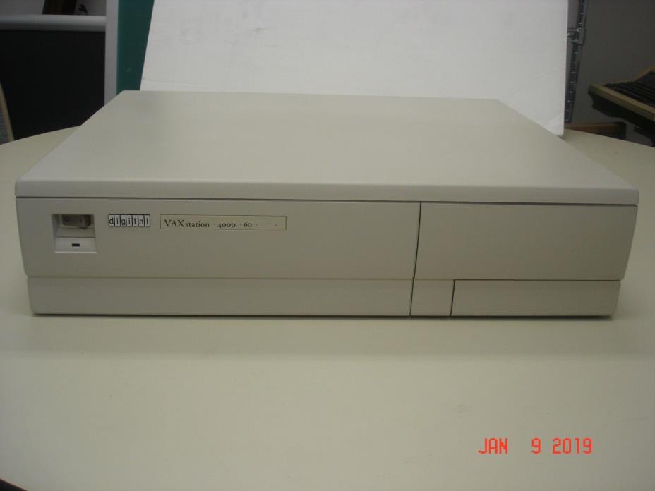 DEC VAXSTATION 4000-60,  56MB RAM, 2GB SCSI HDD, 8 PLANE GRAPHICS VS46K-AD