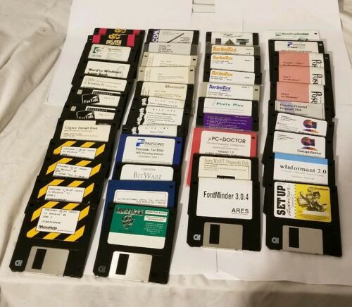 LOT of vintage 90s OEM software 3.5 floppy windows ect