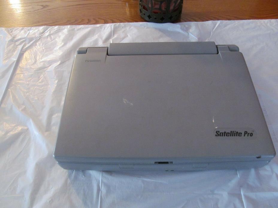 TOSHIBA T2155CDS/520 LAPTOP ( sold as is)