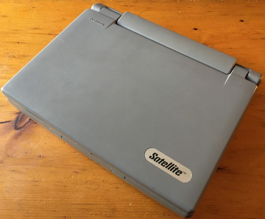 Vintage Toshiba Satellite T2130CS/520 Laptop PA1196U - Windows 95 - 8MB Ram