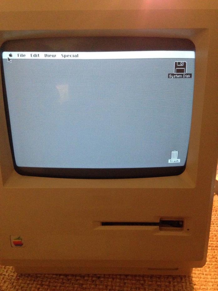 Vintage Macintosh 128k Model M0001 Computer w/ Mouse & Keyboard fully restored