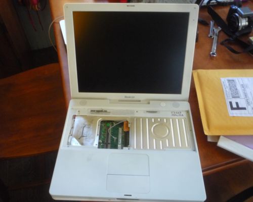 IBOOK G4 A1054 NO KEYBOARD NO HD AS IS  FOR PARTS REPAIR OUR J39