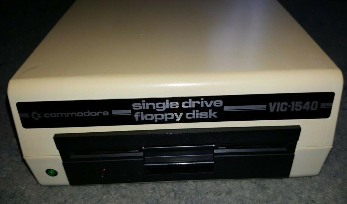 ULTRA RARE Commodore 1540 Drive with package! - NOT UPGRADED!