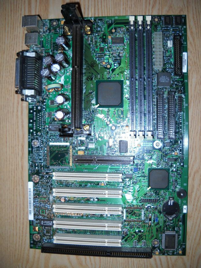 Intel Gateway Slot 1 WS440BX E139761 Motherboard (Supports Coppermine CPU)