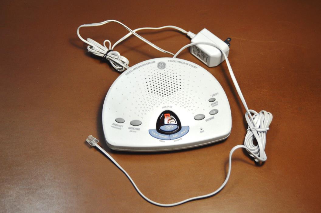 AT&T  Digital Answering System With Time and Day Stamp - White