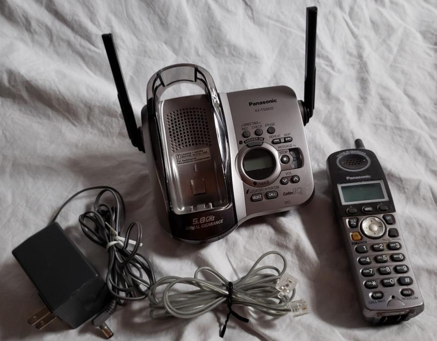 Panasonic 5.8ghz Cordless Phone Base KX-TG5632 KX-TGA560