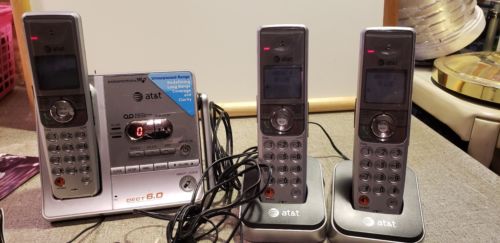 AT&T SL82418 DECT 6.0 Cordless Phone Answering Machine With 2 Expansion Handset