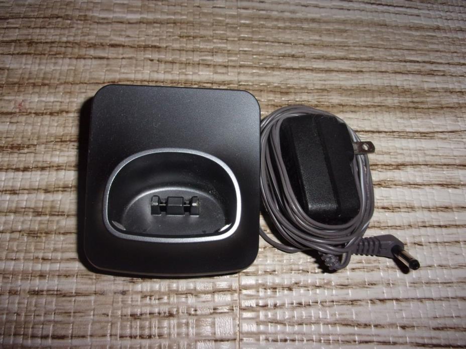 Panasonic PNLC1018 YA Cordless Phone Handset Charger Cradle  PNLV226  Adapter
