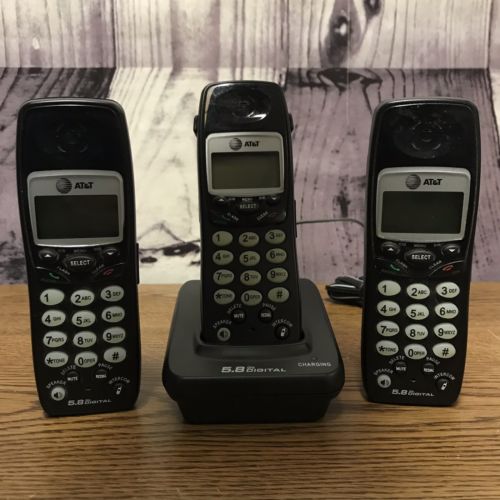 AT&T E5813B Cordless 3 Handset Phones With 1 Base Stand/Cradle & Charger (Z0