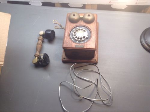 The County Line Telephone model 4120 OAK WOOD ROTARY
