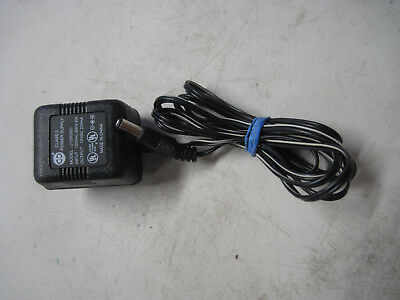 AC Adapter Power Supply U120030D  12Vdc 12 V 300mA