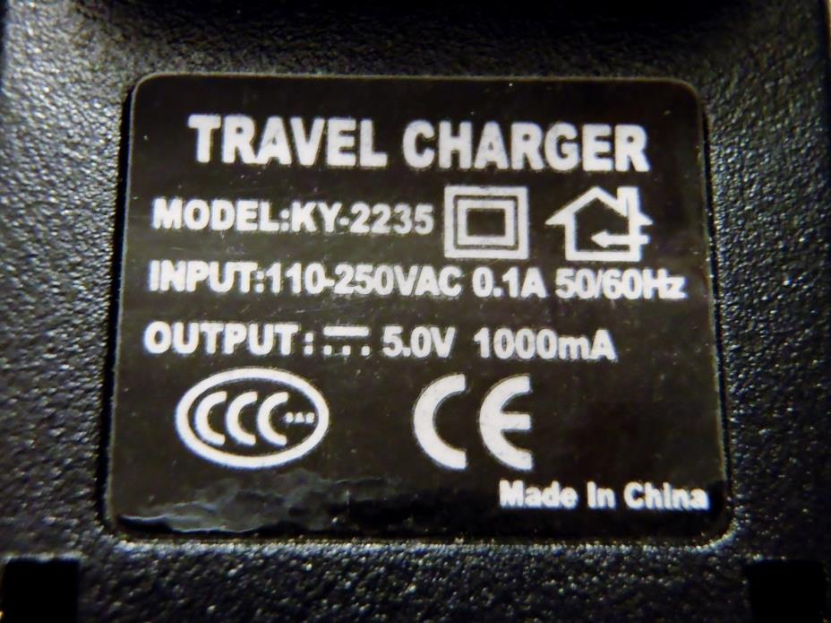 KY-2235 Travel Battery Charger 5V AC/DC Power Supply Micro-USB Switching Adapter