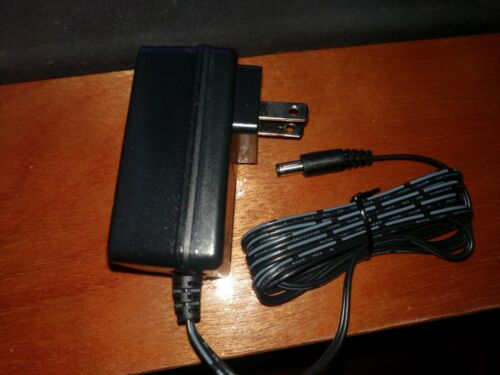 12V/1A AC/DC Power Adapter (F12US1200100A)