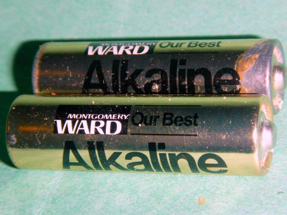 LOT Of 2 Expired Montgomery Ward Alkaline Batteries  Power  AA