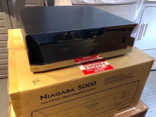 Audioquest Niagara 5000 12 Outlet Power Conditioner MSRP $4,000