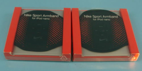 New Sealed Nike Sport Stretchy Black and Red Armband For IPOD Nano Style AC1126
