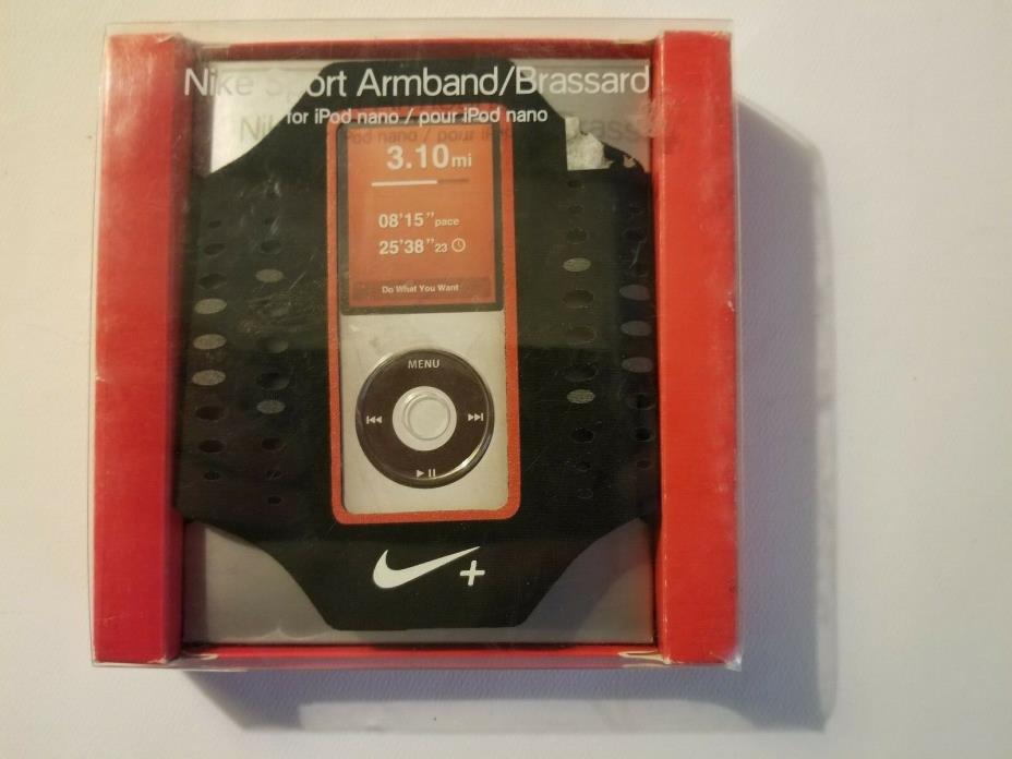 NEW IN BOX  NIKE SPORT ARMBAND FOR IPOD NANO 4TH GENERATION